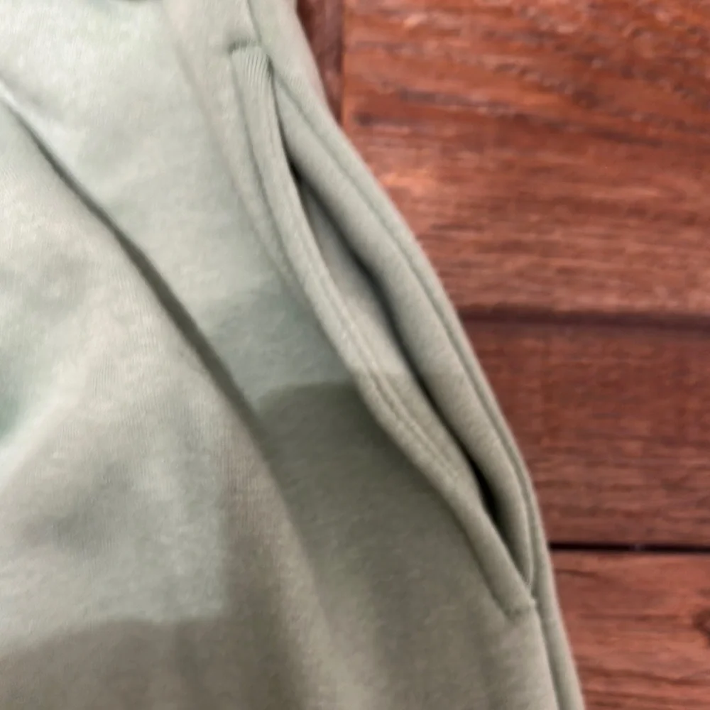 PrettyLittleThing Green Athletic Shorts Elastic‎ Waistband
